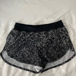 Lululemon Find Your Pace Lined High-Rise Short 3”